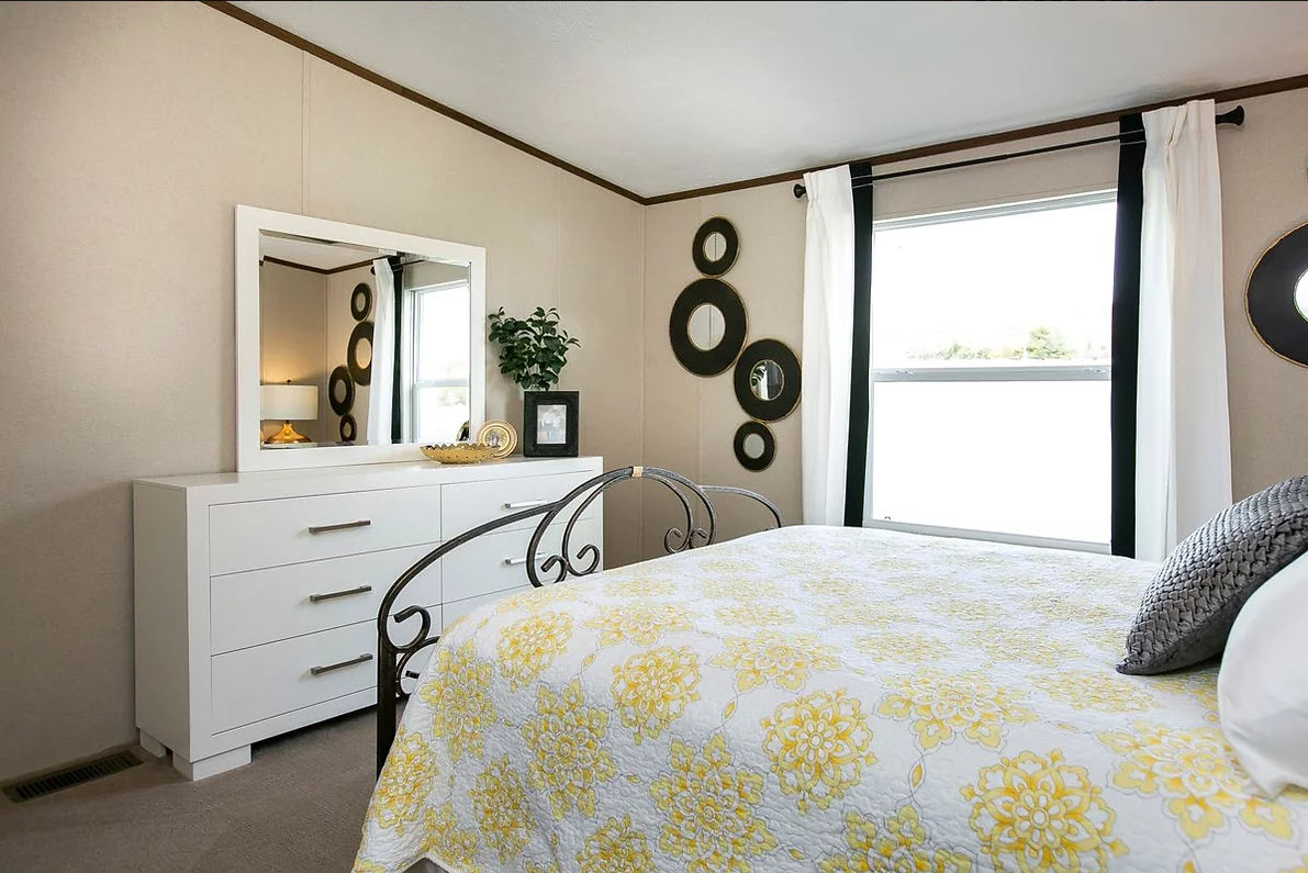Triumph — Primary bedroom